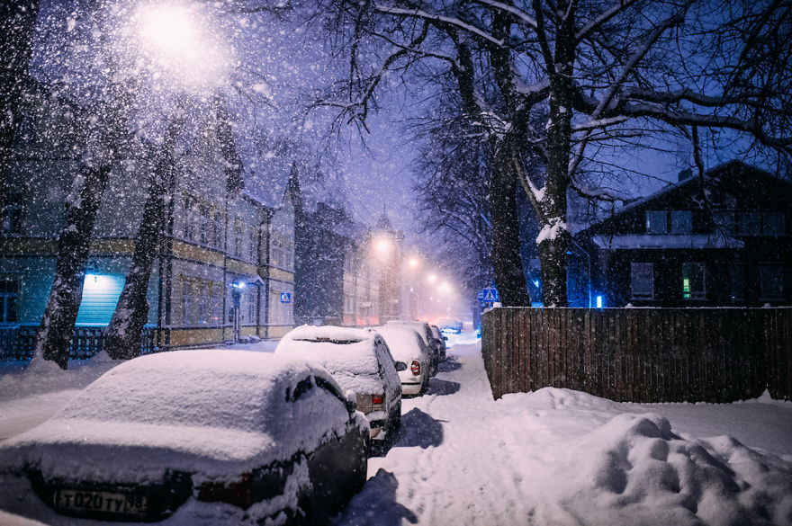after-missing-my-bus-i-decided-to-walk-home-in-a-blizzard-and-photograph-my-city-tallinn-22__880
